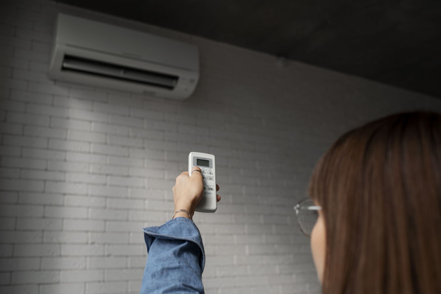 ¿Tu empresa tiene la obligación de tener aire aconcionado en plena ola de calor?